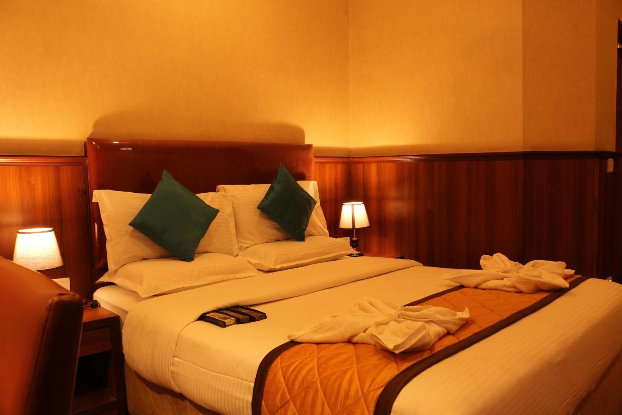Hotel Noor Empire International Kormangala Bengaluru Zewnętrze zdjęcie