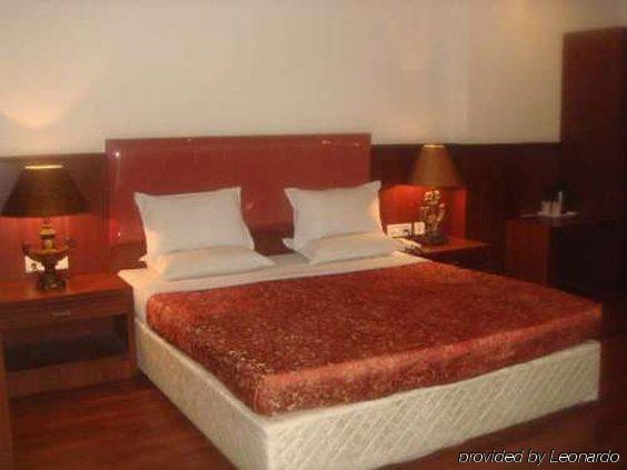Hotel Noor Empire International Kormangala Bengaluru Pokój zdjęcie