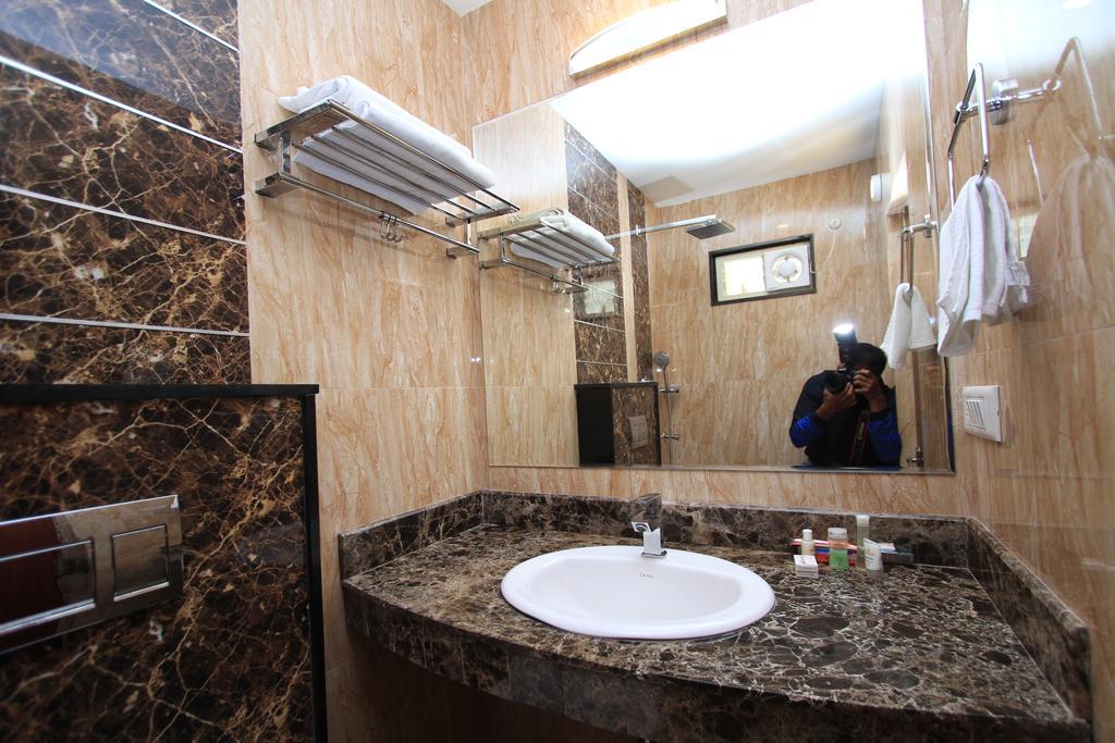 Hotel Noor Empire International Kormangala Bengaluru Zewnętrze zdjęcie