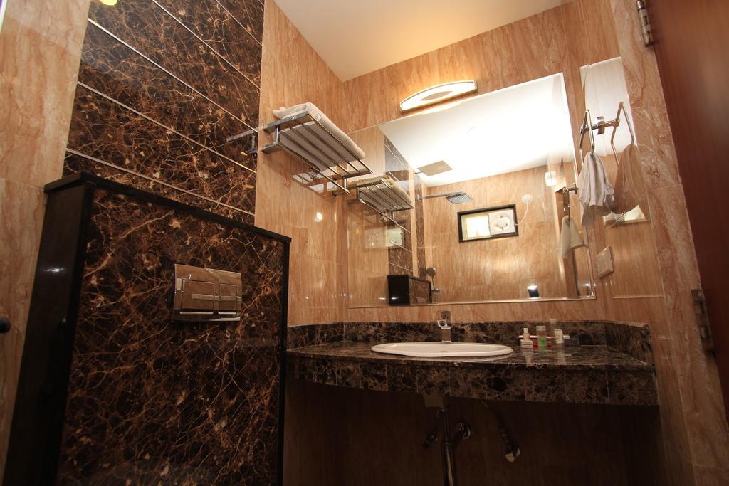 Hotel Noor Empire International Kormangala Bengaluru Zewnętrze zdjęcie